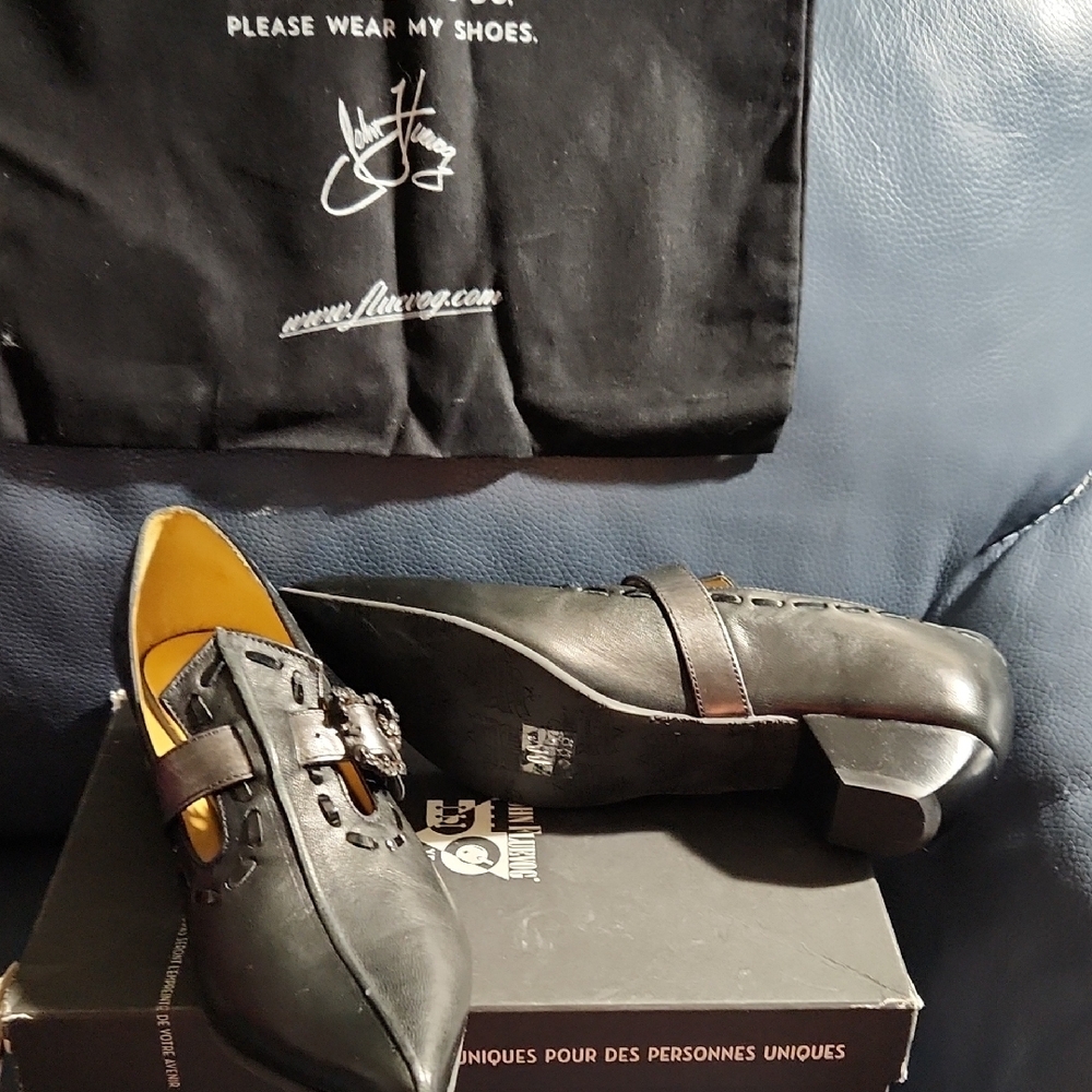 Black Women's Leather John Fluevog Shoes. Comes With Shoe Bag And Box Beautiful